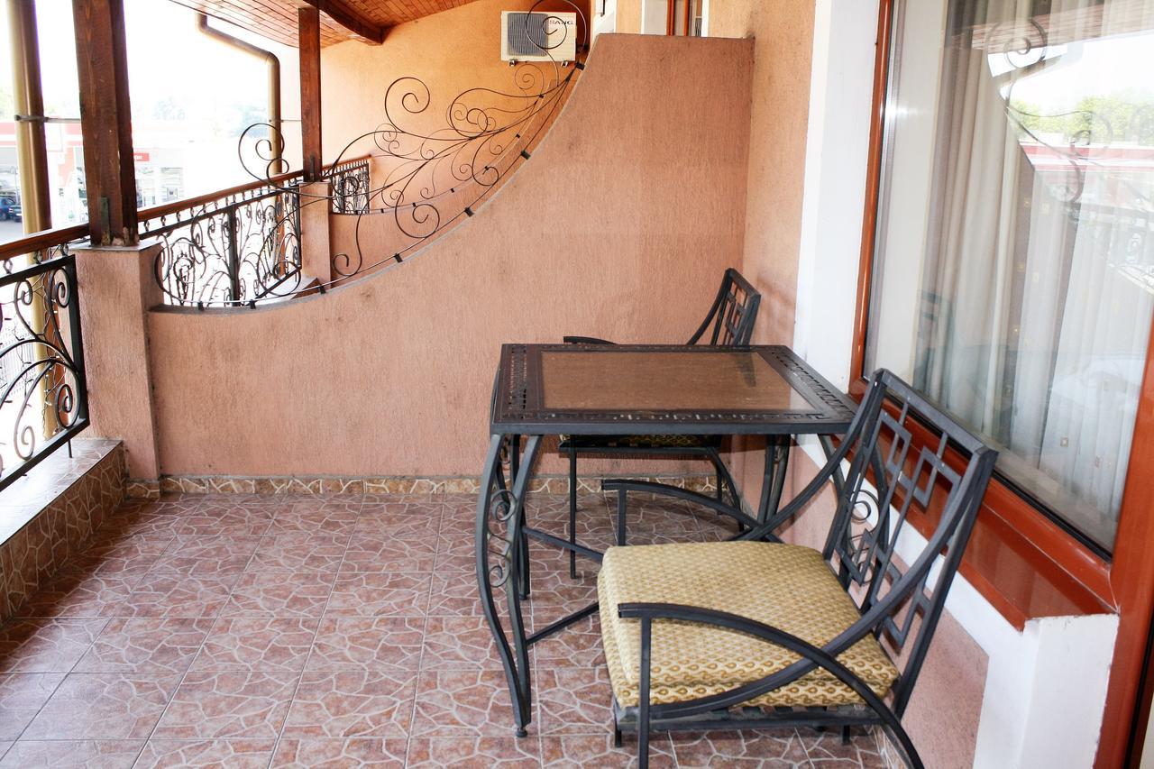 Hotel Villa Verde Гълабово Екстериор снимка