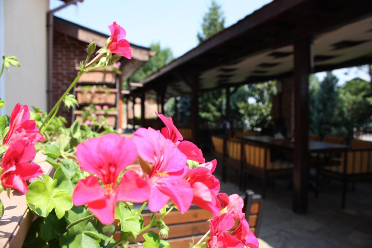 Hotel Villa Verde Гълабово Екстериор снимка