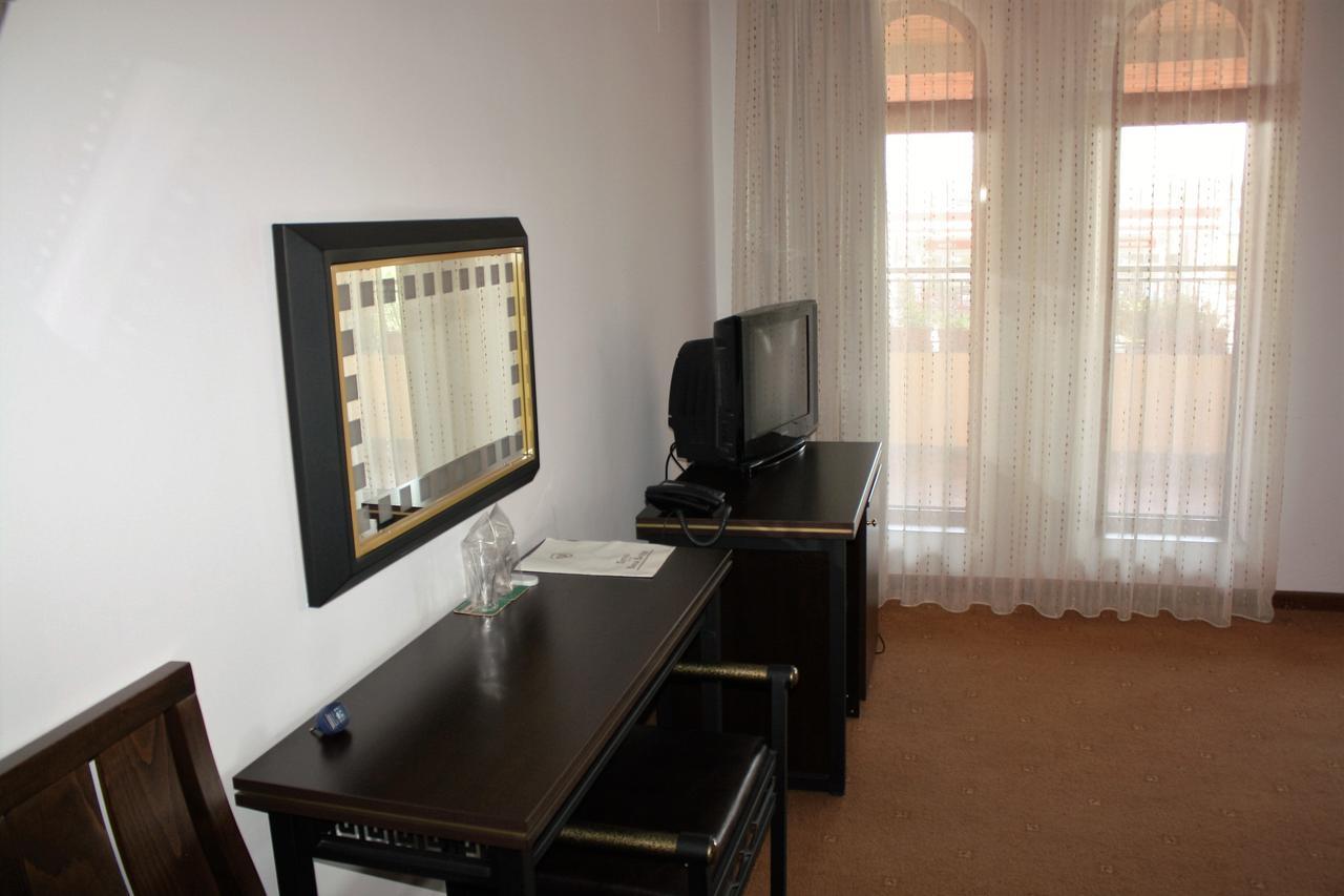 Hotel Villa Verde Гълабово Екстериор снимка