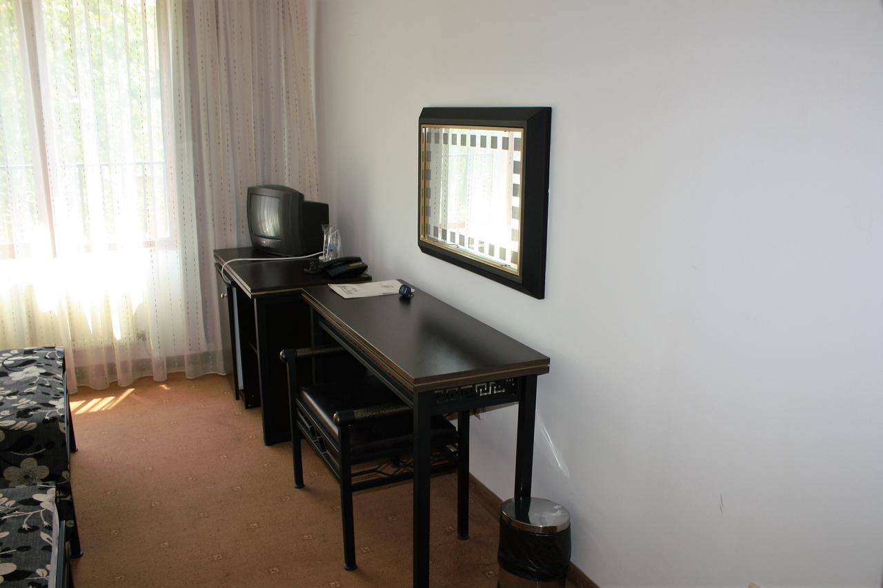 Hotel Villa Verde Гълабово Екстериор снимка